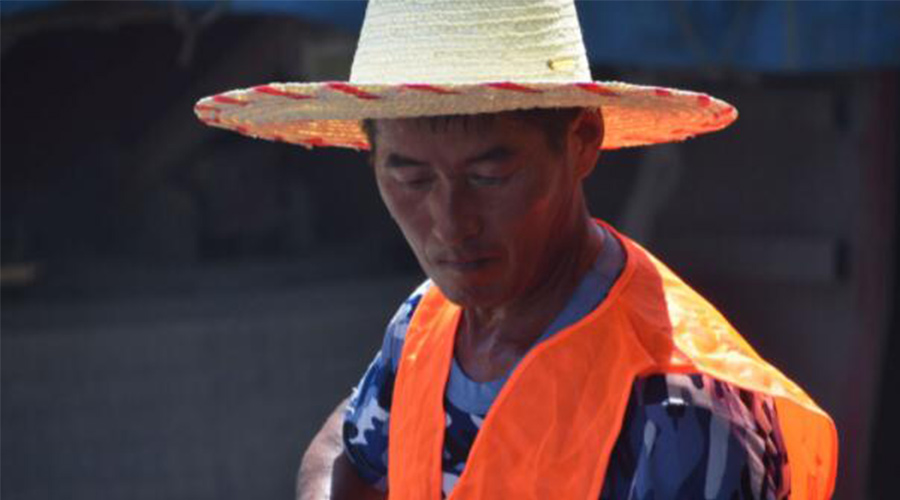 堅守的魅力！金環(huán)電器致敬每一位炎炎夏日下的勞動者！