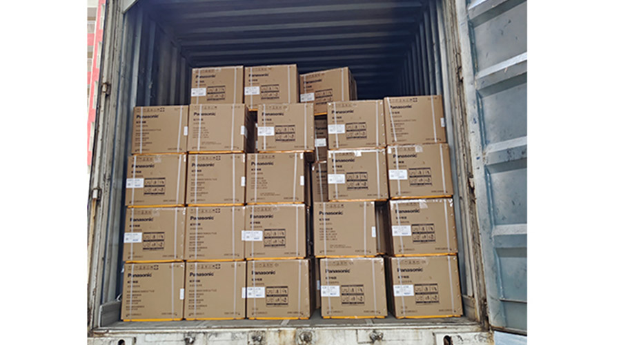 滿滿的貨物！國內(nèi)知名品牌客戶全自動滾筒洗衣機裝柜發(fā)貨