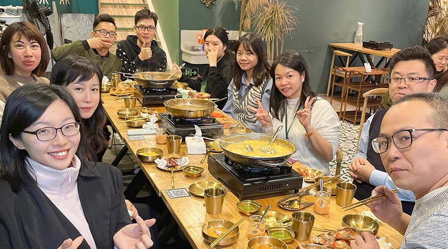 寒冬暖心！金環(huán)電器銷售部組織火鍋團(tuán)建沖刺2022